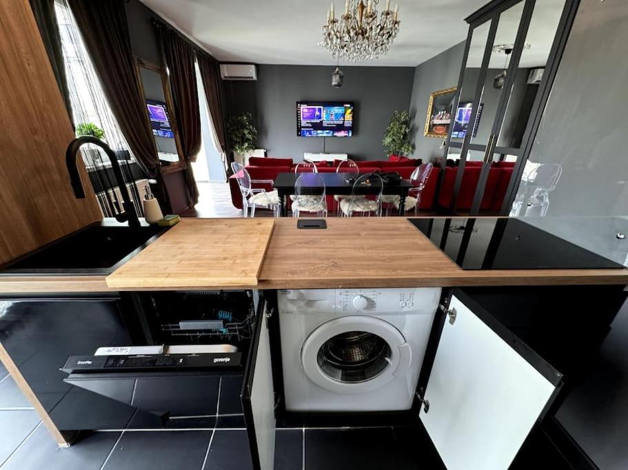 Ultra Central Premium Duplex Budapest Exterior photo